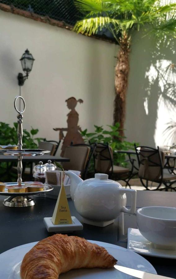 Boutique Hotel La Rinascente Locarno Exteriör bild
