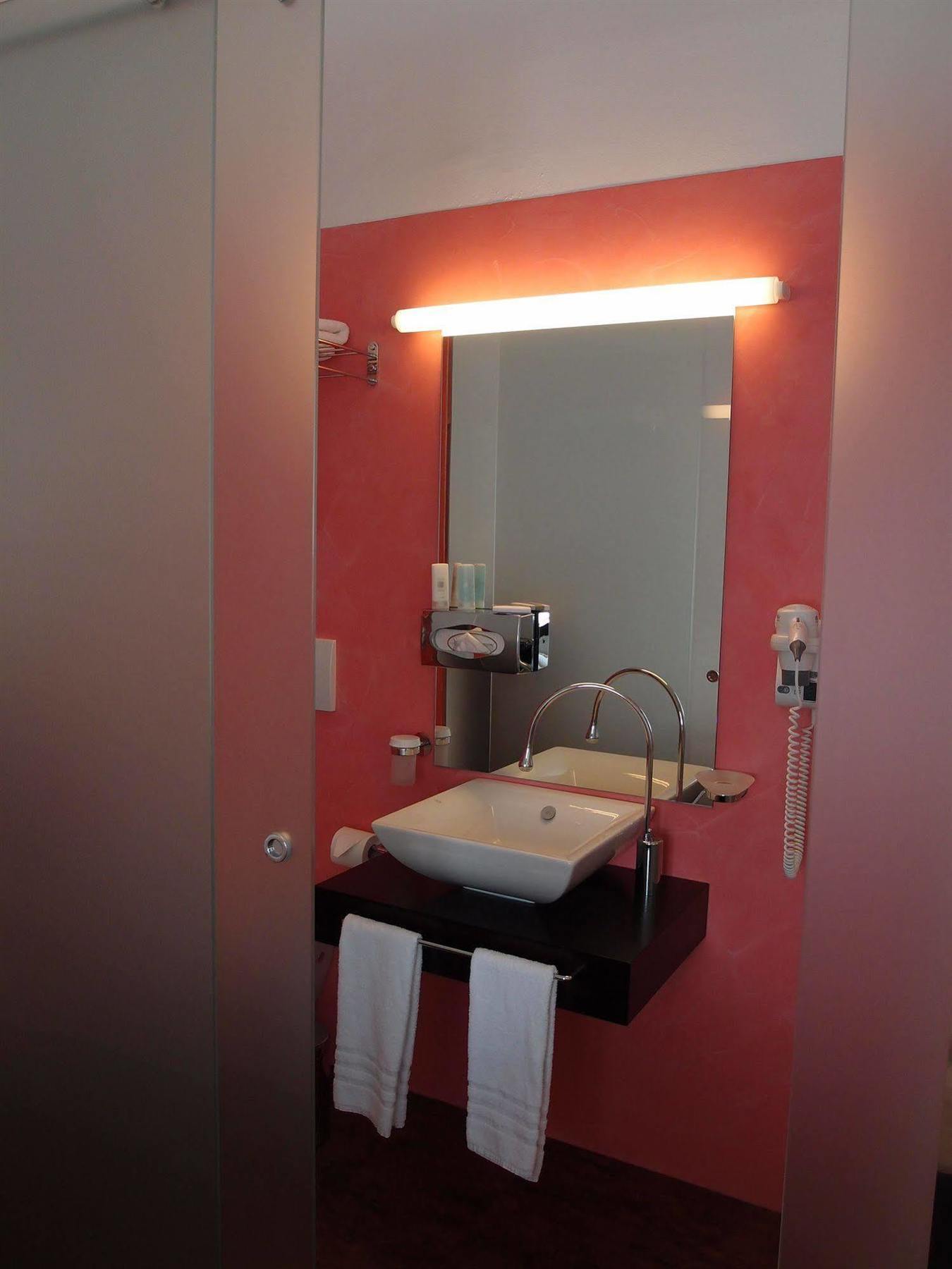 Boutique Hotel La Rinascente Locarno Exteriör bild